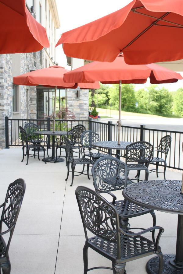 Sleep Inn & Suites Belmont - St. Clairsville Eksteriør billede