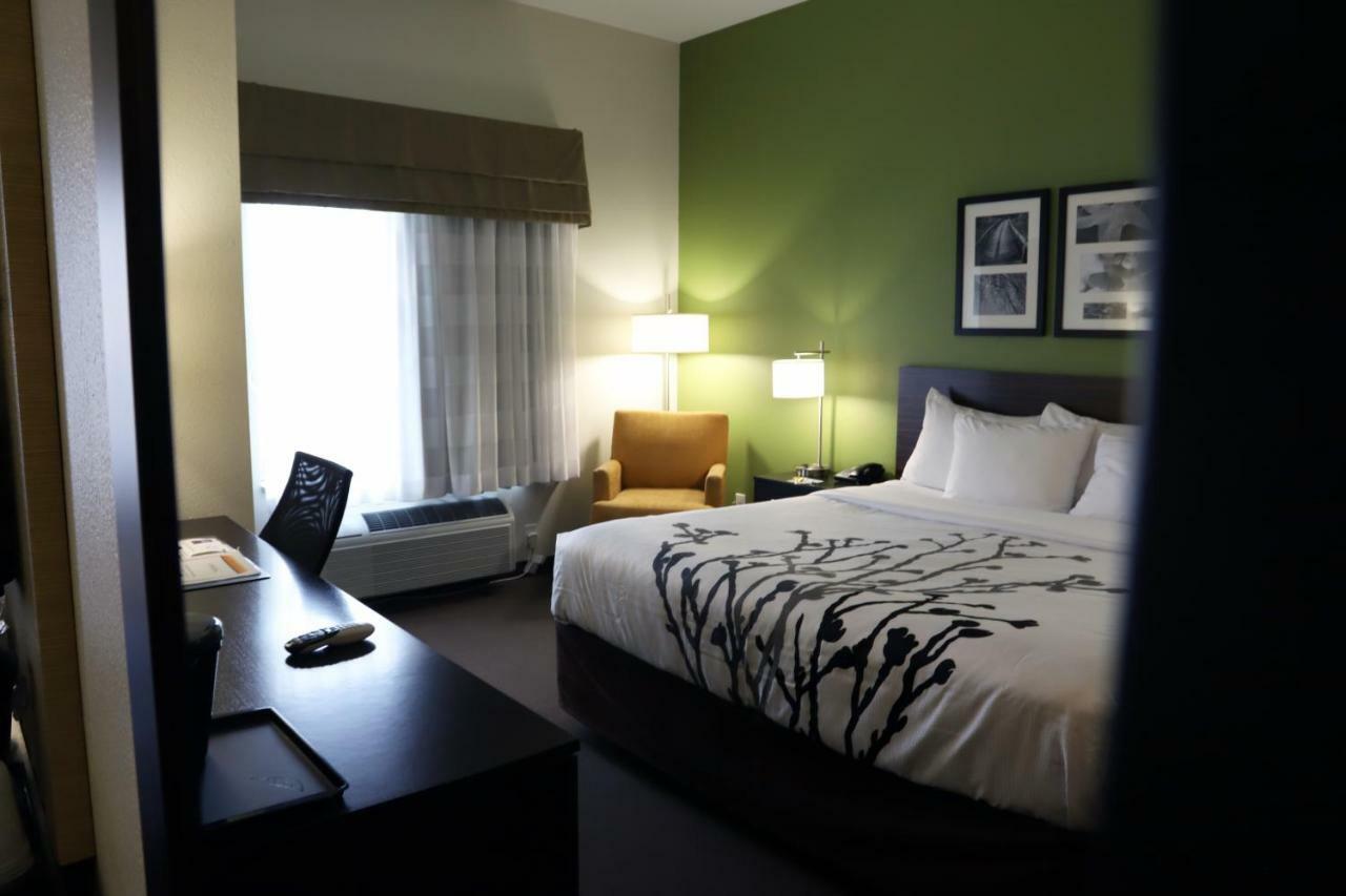 Sleep Inn & Suites Belmont - St. Clairsville Eksteriør billede